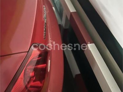 Usado Hyundai Coupé 105 CV (77 kW) 2002 Rojo Coupe