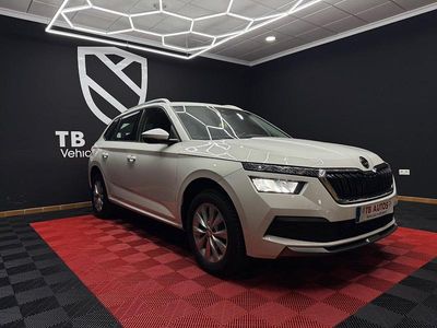 Usado Skoda Kamiq Ambition 110 CV (80 kW) 2021 Blanco SUV