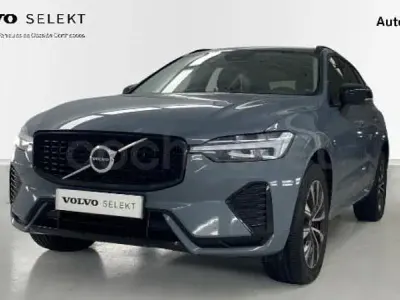 Usado Volvo XC60 Plus 197 CV (144 kW) 2023 Gris / plata SUV