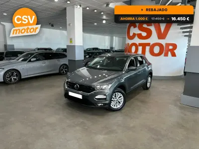 Usado VW T-Roc Edition 116 CV (85 kW) 2021 Gris / plata SUV