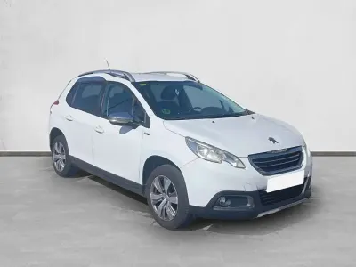 Usado Peugeot 2008 Style 99 CV (72 kW) 2016 Blanco SUV