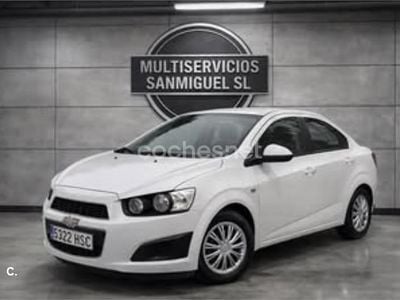 Usado Chevrolet Aveo LT 75 CV (55 kW) 2013 Blanco Berlina