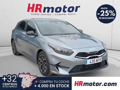 Usado Kia Ceed Style 101 CV (74 kW) 2025 Gris Utilitario