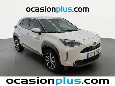 Usado Toyota Yaris Cross Active 116 CV (85 kW) 2022 Blanco SUV
