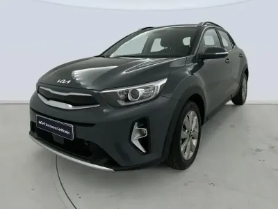 Begagnad Kia Stonic Plus 100 HK (73 kW) 2022 Grå SUV
