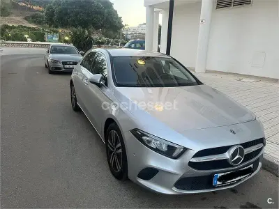 Usado Mercedes A200 163 CV (119 kW) 2020 Gris / plata Berlina