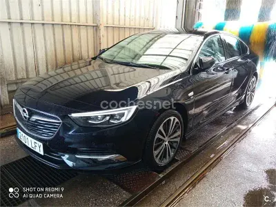 Usado Opel Insignia Innovation 136 CV (100 kW) 2020 Azul Berlina