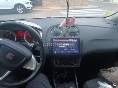 Usado Seat Ibiza SC Sport 105 CV (77 kW) 2011 Blanco Utilitario