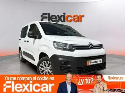 Usado Citroën Berlingo Feel 102 CV (75 kW) 2021 Blanco Monovolumen