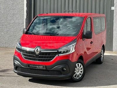 Begagnad Renault Trafic 110 HK (80 kW) 2019 Röd Minibuss