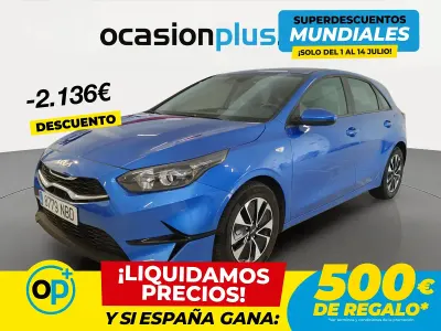 Usado Kia Ceed 100 CV (73 kW) 2025 Azul Utilitario
