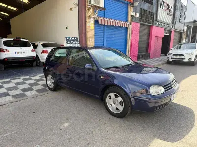Usado VW Golf III Conceptline 100 CV (73 kW) 1998 Azul Berlina
