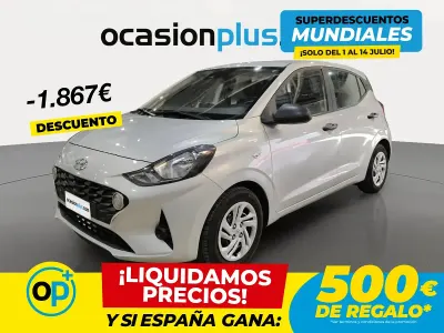 Usado Hyundai i10 67 CV (49 kW) 2022 Gris / plata Utilitario