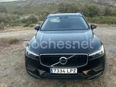 Usado Volvo XC60 Momentum 197 CV (144 kW) 2021 Negro SUV