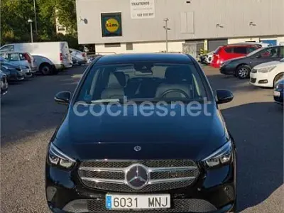Usado Mercedes B250 218 CV (160 kW) 2022 Negro Utilitario