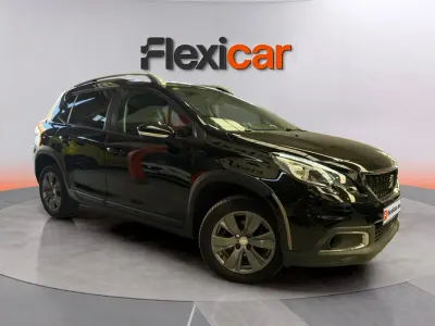 Usado Peugeot 2008 Active 101 CV (74 kW) 2019 Negro SUV