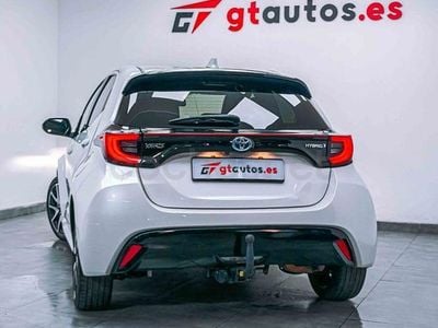 Usado Toyota Yaris Hybrid Plus 116 CV (85 kW) 2021 Blanco Berlina