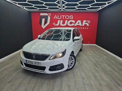 Usado Peugeot 308 Allure 130 CV (95 kW) 2019 Blanco Berlina