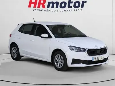 Usado Skoda Fabia Ambition 95 CV (69 kW) 2022 Utilitario