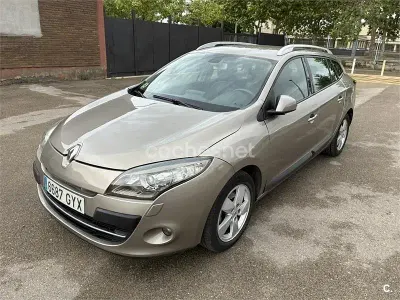 Używany Renault Mégane GrandTour Dynamique 130 KM (95 kW) 2010 Szary Kombi