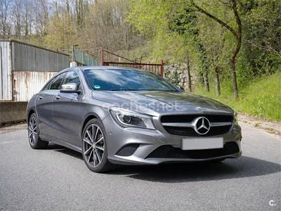 Usado Mercedes CLA200 Shooting Brake Urban 156 CV (114 kW) 2016 Gris / plata Familiar