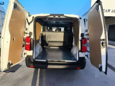 Usado Opel Vivaro-e Combi 120 CV (88 kW) 2021 Blanco Monovolumen