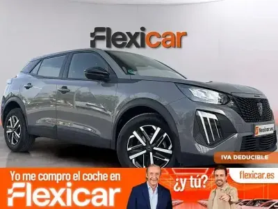 Usado Peugeot 2008 Active 100 CV (73 kW) 2023 Gris SUV