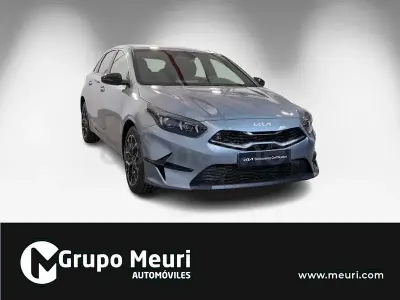 Nuevo Kia Ceed Style 100 CV (73 kW) 2025 Gris / plata Utilitario