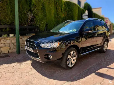 Usado Mitsubishi Outlander 156 CV (114 kW) 2010 Negro SUV
