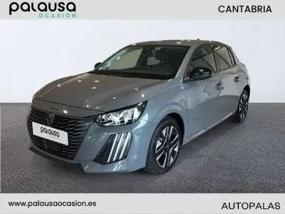 Usado Peugeot 208 Allure 110 CV (80 kW) 2025 Gris Utilitario