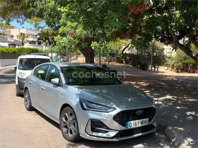 Usado Ford Focus ST-Line 125 CV (91 kW) 2023 Blanco Berlina