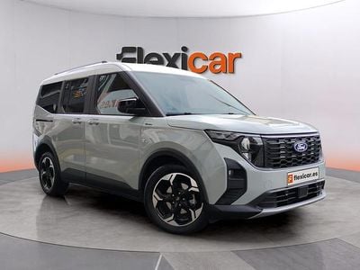 Usado Ford Tourneo Courier Titanium 125 CV (91 kW) 2024 Gris Monovolumen