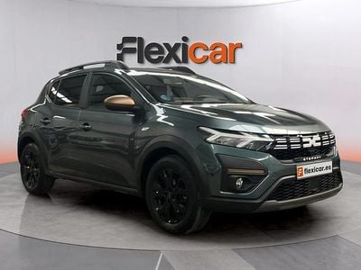 Usado Dacia Sandero Expression 101 CV (74 kW) 2023 Verde Berlina