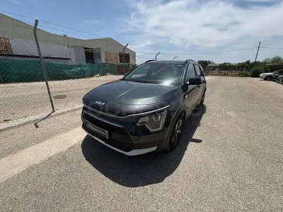 Usado Kia Niro 129 CV (94 kW) 2025 Negro SUV