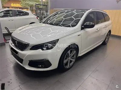 Usado Peugeot 308 SW GT-line 150 CV (110 kW) 2018 Blanco Familiar
