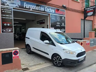 Käytetty Ford Transit
