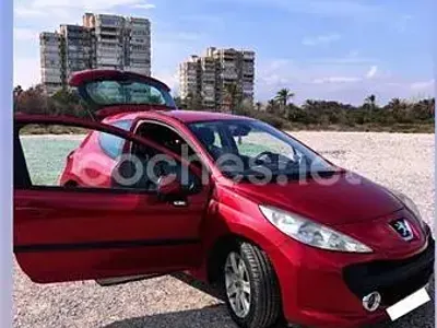 Usado Peugeot 207 Premium 110 HP (80 kW) 2008 Vermelho Sedan