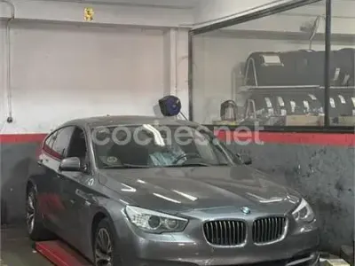 Usado BMW 530 Gran Turismo Comfort Edition 245 CV (180 kW) 2012 Gris / plata Berlina