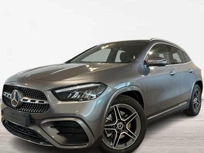 Gris Nuevo 2025 Mercedes GLA200 SUV | 49.100 €