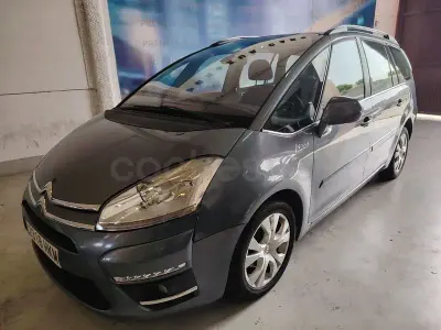 Usado Citroën Grand C4 Picasso First 112 CV (82 kW) 2012 Gris / plata Monovolumen