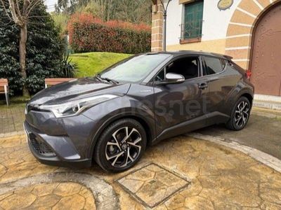 Usado Toyota C-HR Advance 122 CV (89 kW) 2019 Gris / plata SUV