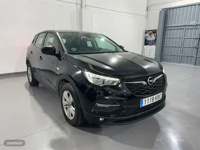 Usado Opel Grandland X Selective 120 CV (88 kW) 2018 Negro SUV