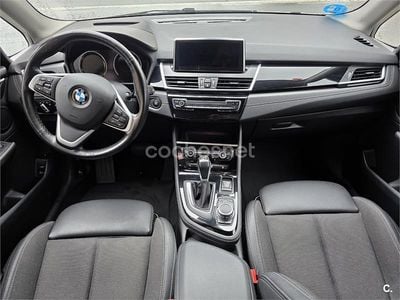 Usado BMW 225 Active Tourer iPerformance 224 CV (164 kW) 2019 Blanco Monovolumen