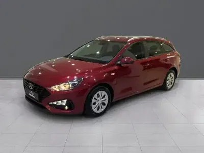 Usado Hyundai i30 119 CV (87 kW) 2022 Rojo