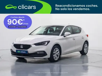Usado Seat Leon Style 110 CV (80 kW) 2022 Blanco Berlina