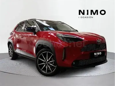 Usado Toyota Yaris Cross Sport 130 CV (95 kW) 2026 Rojo SUV