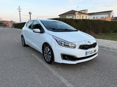 Usado Kia Ceed GT 136 CV (100 kW) 2016 Blanco Berlina