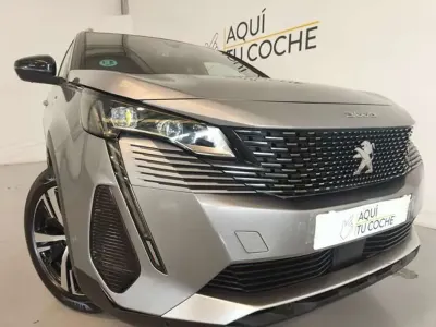 Usado Peugeot 3008 GT 131 CV (96 kW) 2022 Gris SUV