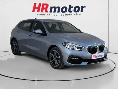 Usado BMW 116 Comfort Edition 109 HP (80 kW) 2021 Cinzento Citadino