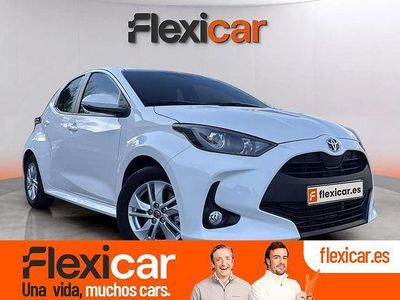 Blanco Usado 2022 Toyota Yaris Hybrid Active Berlina | 20.490 € (Un poco caro)